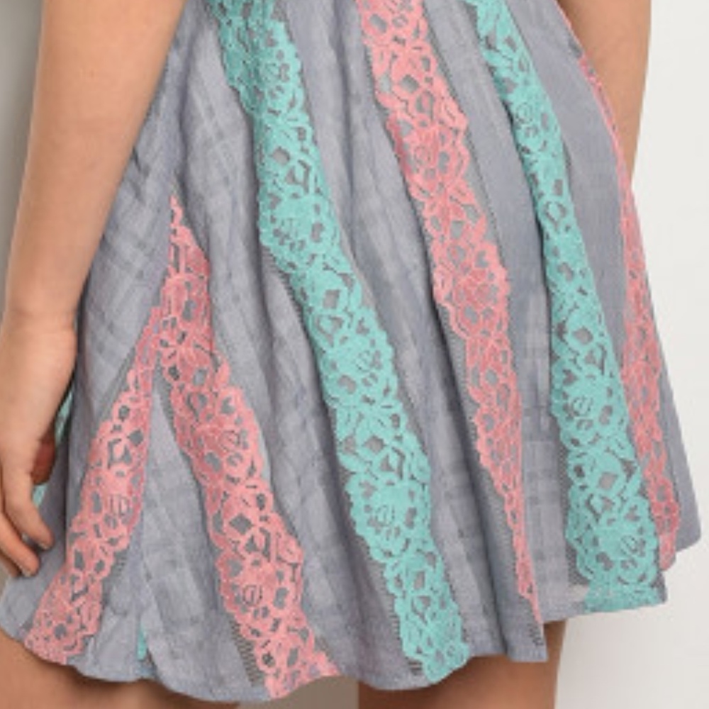 LAST 1! GRAY MINT LACE DRESS - Picture 5 of 5